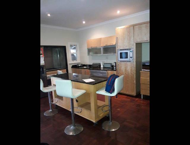 3 BEDROOM APARTMENT TO LET IN POINT WATERFRONT